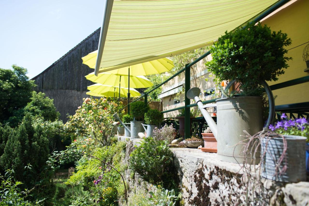 Hotel De La Beroche Saint-Aubin-Sauges Exterior photo